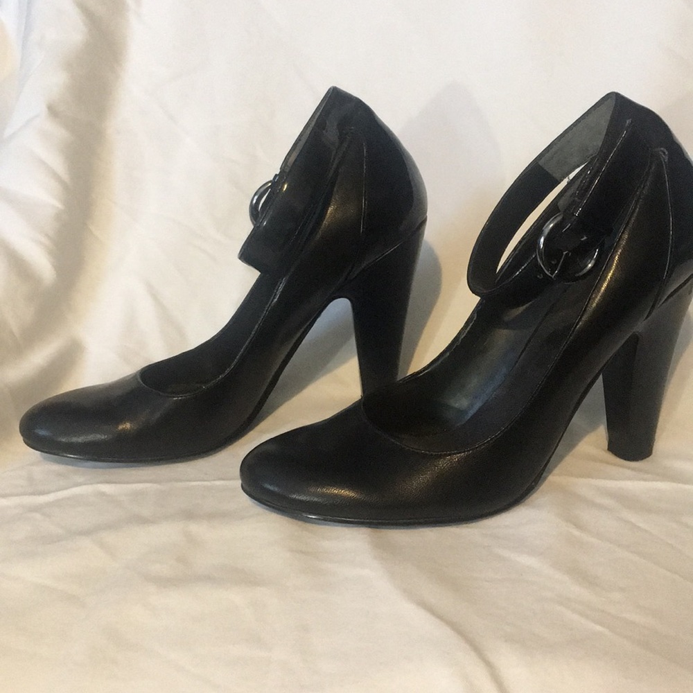 Black heels w ankle strap, metallic silver buckle